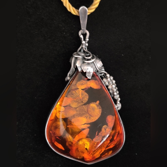 Stunning Genuine Baltic Amber Pendant Art Nouveau style Sterling Silver 925 - Picture 6 of 16